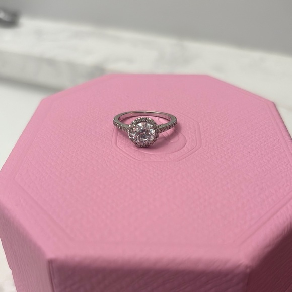 Kay Jewelers Jewelry - Elegant 14K White Gold Diamond Engagement Ring – Halo Setting
